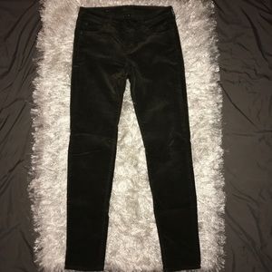 NWOT Skinny courdoroy!!